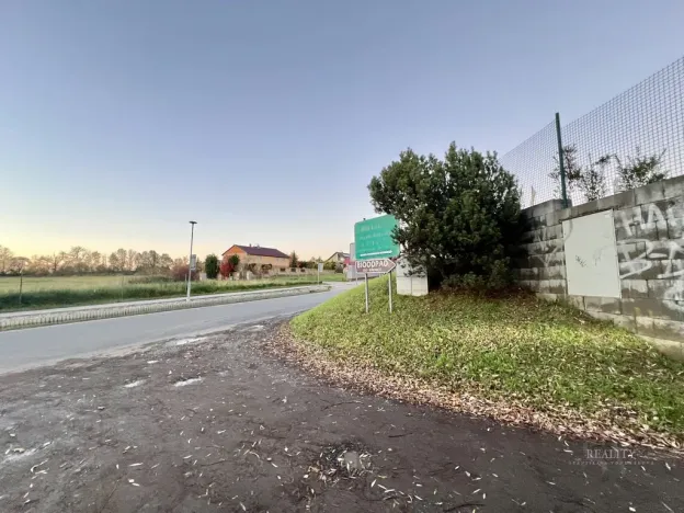 Pronájem skladu, Křenice, Hlavní, 250 m2