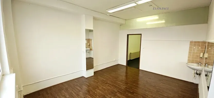 Pronájem kanceláře, Kralupy nad Vltavou, Nerudova, 44 m2