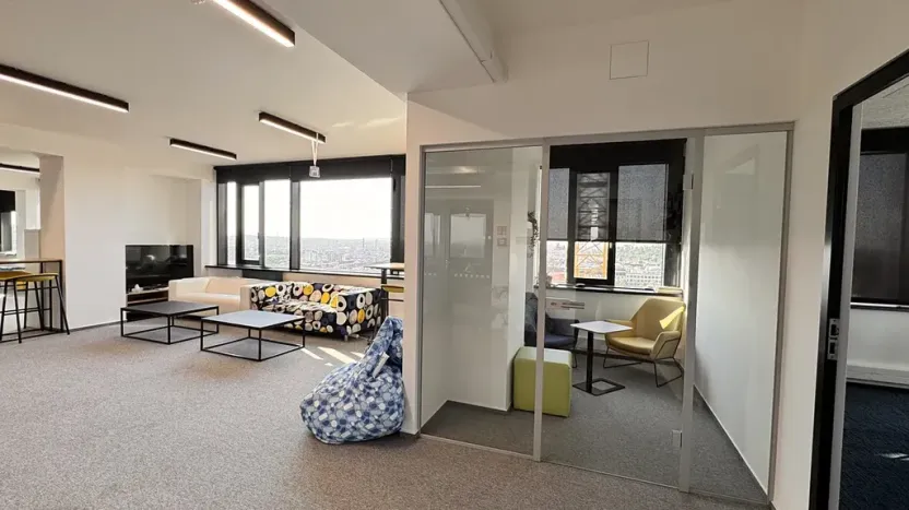 Pronájem kanceláře, Brno, Šumavská, 483 m2