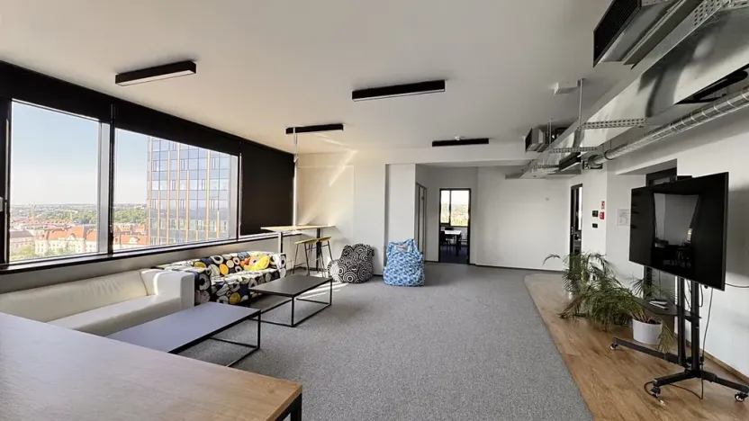 Pronájem kanceláře, Brno, Šumavská, 483 m2