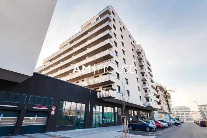 Pronájem bytu 2+kk, Praha - Strašnice, Zvěřinova, 61 m2