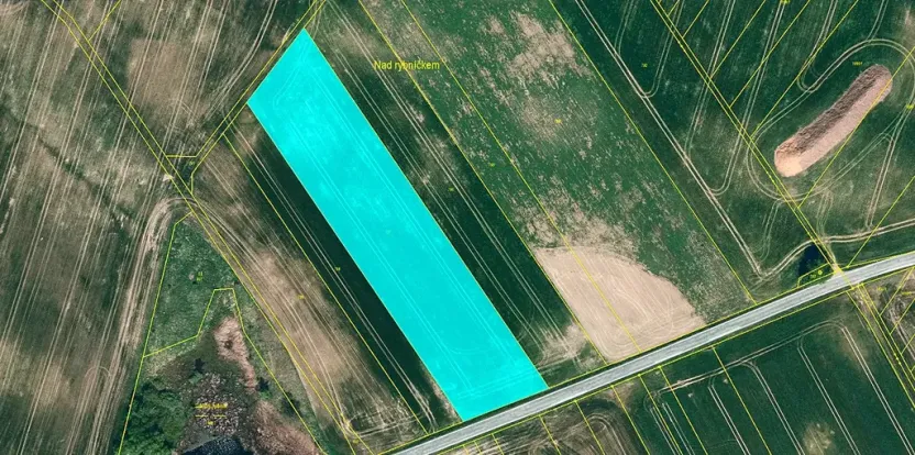 Prodej podílu pole, Nárameč, 2215 m2