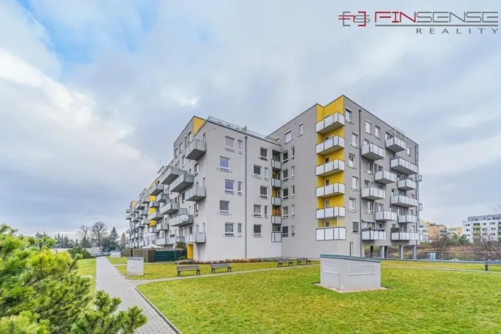 Prodej bytu 2+kk, Praha - Uhříněves, K Netlukám, 52 m2