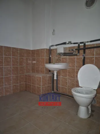 Pronájem skladu, České Budějovice, Rudolfovská tř., 216 m2