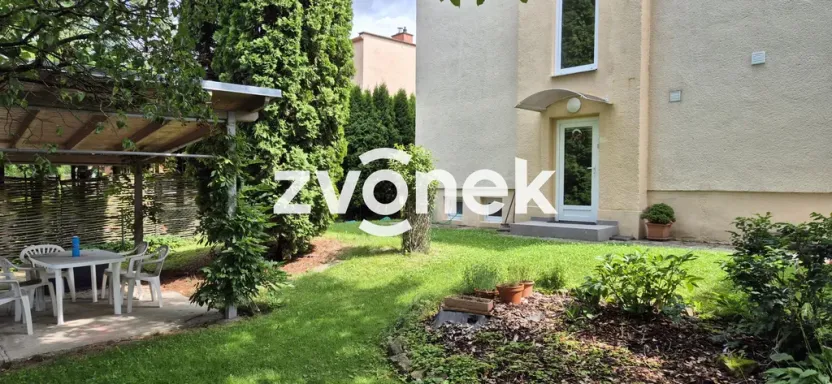 Pronájem rodinného domu, Zlín - Kostelec, Lešenská, 150 m2