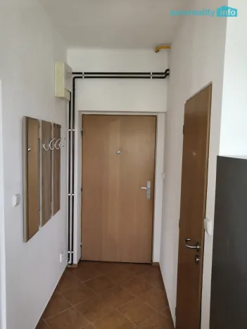 Pronájem bytu 2+1, Karlovy Vary, Kpt. Jaroše, 52 m2