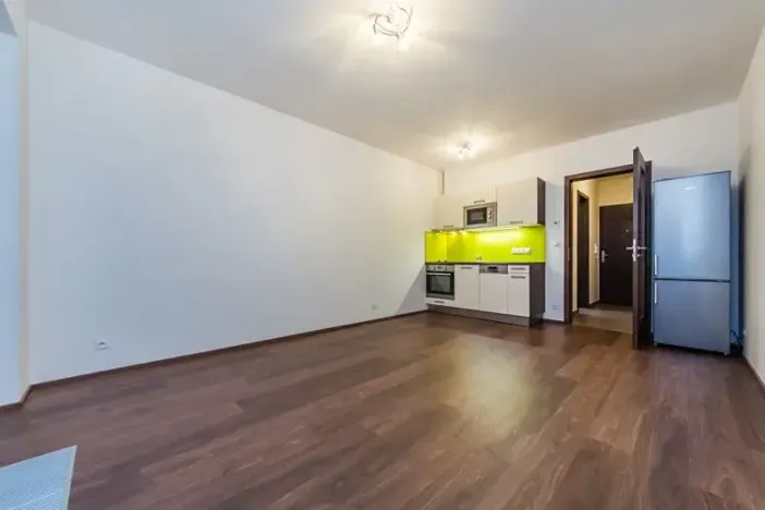 Pronájem bytu 1+kk, Praha - Horní Měcholupy, Mantovská, 40 m2