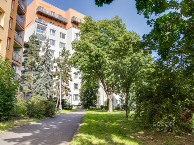 Pronájem bytu 2+1, Praha - Černý Most, Cíglerova, 60 m2