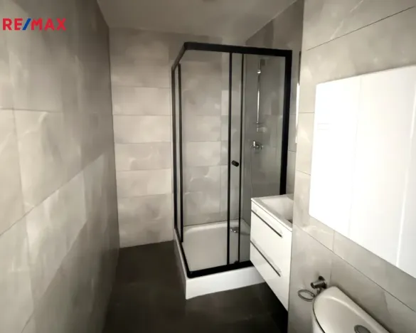 Pronájem bytu 2+1, Karlovy Vary, Západní, 54 m2