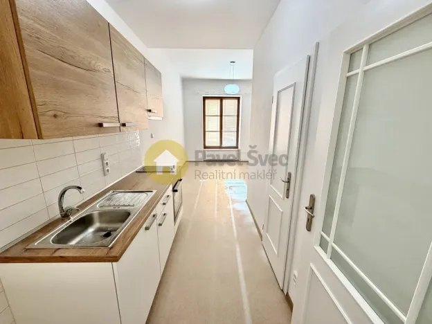 Pronájem bytu 1+kk, Strakonice - Strakonice I, Velké náměstí, 21 m2