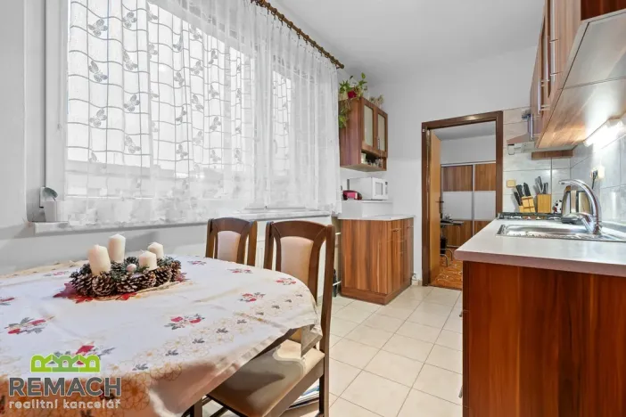 Prodej bytu 3+1, Uherské Hradiště, Bedřicha Buchlovana, 75 m2