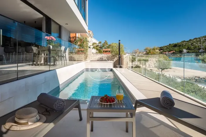 Prodej vily, Šibenik, Chorvatsko, 200 m2