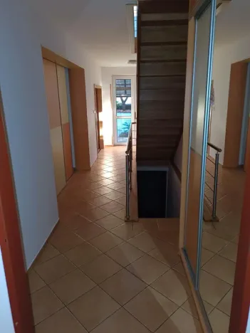 Pronájem rodinného domu, Hradec Králové - Březhrad, K Potoku, 270 m2