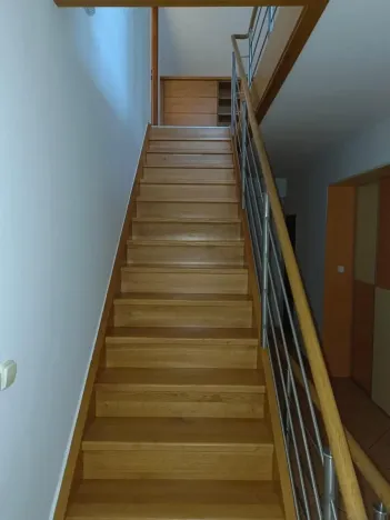 Pronájem rodinného domu, Hradec Králové - Březhrad, K Potoku, 270 m2