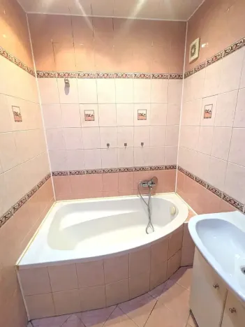 Pronájem bytu 3+1, Ústí nad Labem, Ježkova, 84 m2