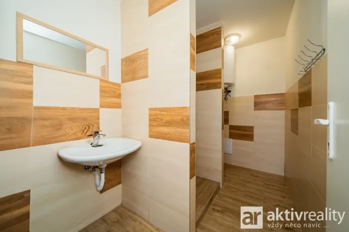 Prodej ubytování, Neratovice, Hlavní, 620 m2