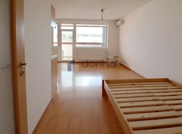 Prodej bytu 1+kk, Praha, Poděbradská, 36 m2