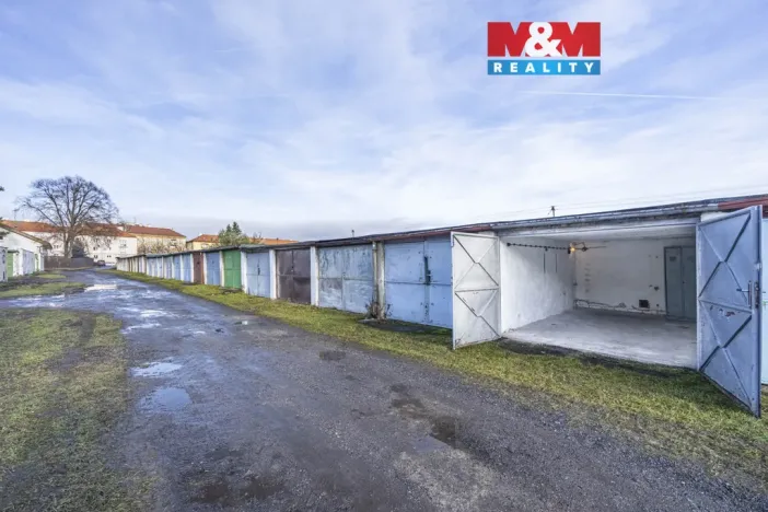 Prodej garáže, Pardubice, 30 m2