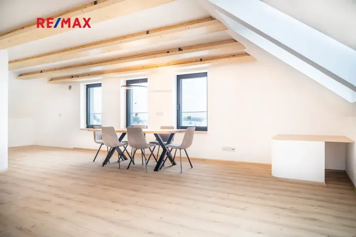 Prodej bytu 4+1, Černilov, 130 m2