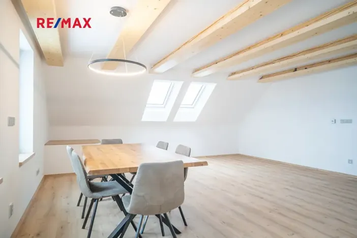 Prodej bytu 4+1, Černilov, 130 m2