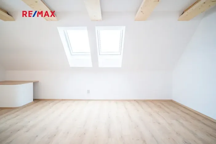 Prodej bytu 4+1, Černilov, 130 m2