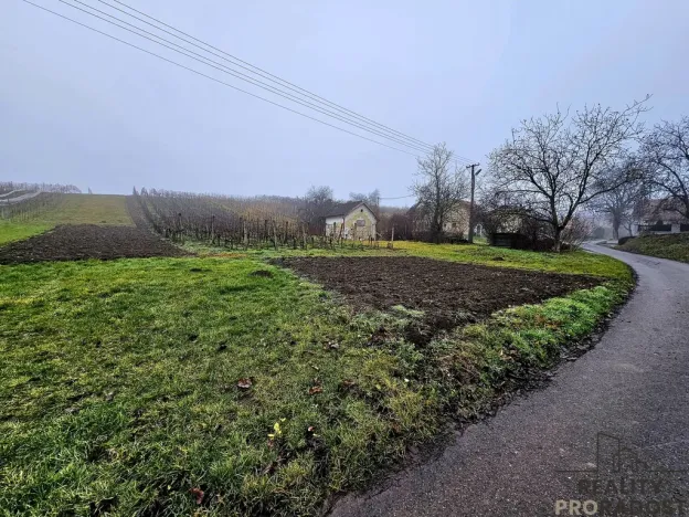 Prodej pozemku pro bydlení, Čejč, 1561 m2