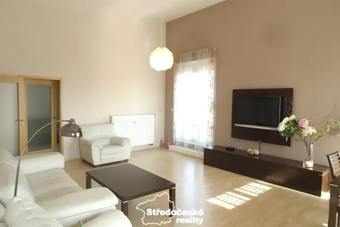 Pronájem bytu 4+kk, Praha - Suchdol, Holubí, 234 m2
