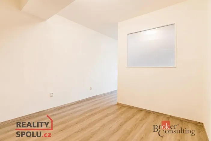 Pronájem bytu 2+1, Slavkov u Brna, Komenského náměstí, 53 m2