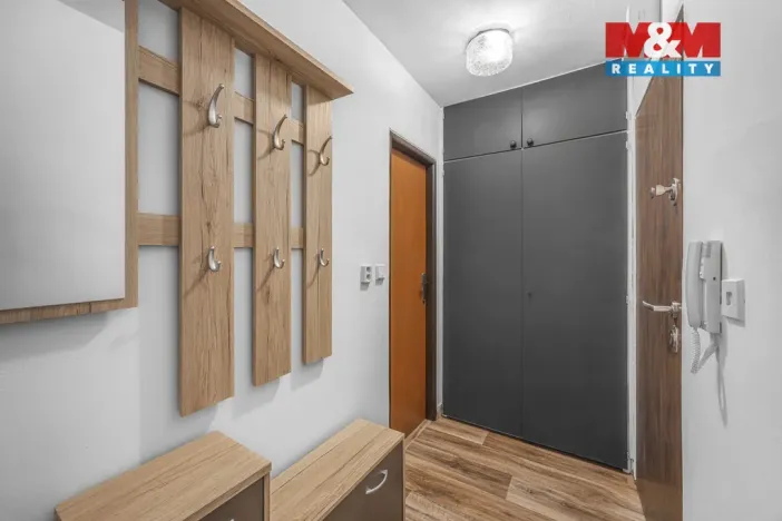 Pronájem bytu 1+1, Náchod, Raisova, 32 m2