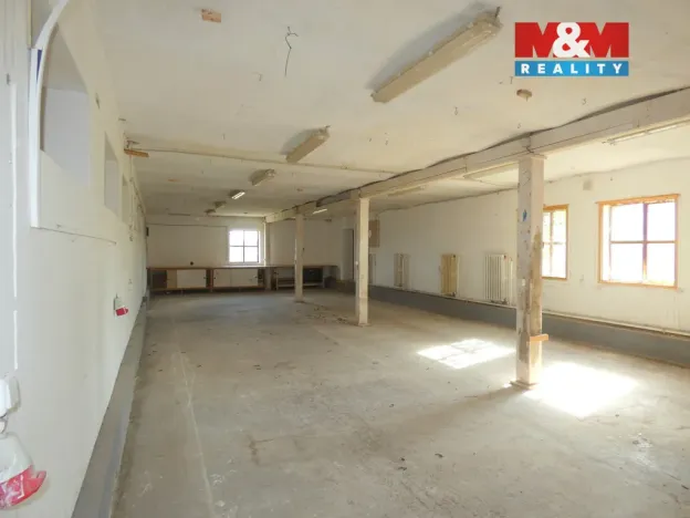 Prodej rodinného domu, Miskovice - Bylany, 643 m2