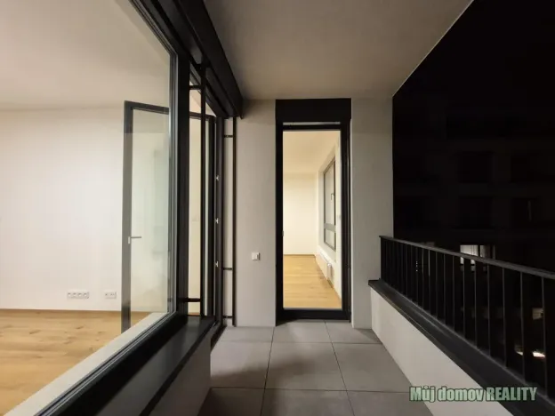 Pronájem bytu 2+kk, Praha - Nusle, Mužíkova, 52 m2