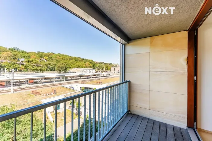 Pronájem bytu 3+kk, Praha - Vysočany, Podnádražní, 100 m2