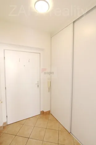 Pronájem bytu 1+kk, Praha - Záběhlice, K prádelně, 34 m2