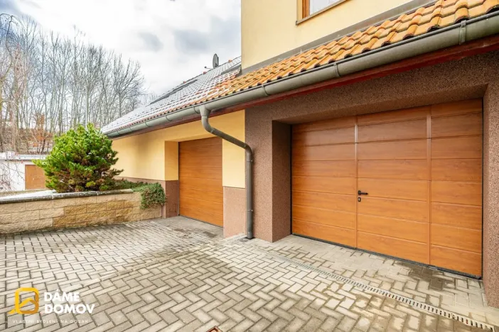 Prodej rodinného domu, Kostelec u Holešova, 260 m2