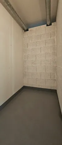 Pronájem garážového stání, Praha - Háje, Výstavní, 22 m2