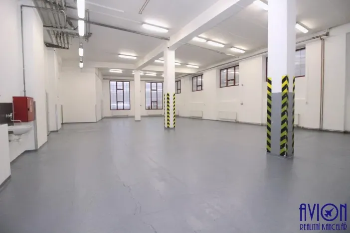 Pronájem skladu, Praha - Strašnice, U trati, 263 m2
