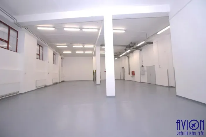 Pronájem skladu, Praha - Strašnice, U trati, 263 m2
