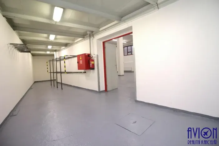 Pronájem skladu, Praha - Strašnice, U trati, 263 m2