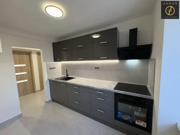 Prodej bytu 3+1, Žatec, Bratří Čapků, 81 m2