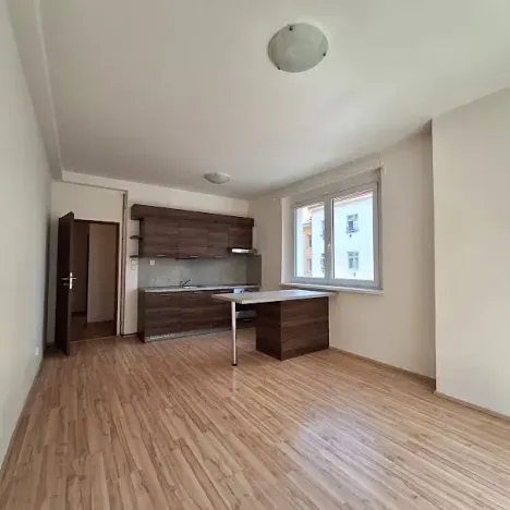 Pronájem bytu 2+kk, Praha - Strašnice, Černokostelecká, 47 m2