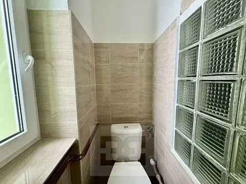 Pronájem bytu 2+1, Třebíč, Václavské nám., 69 m2