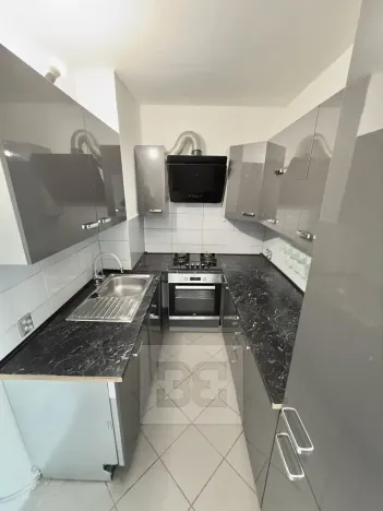 Pronájem bytu 2+1, Praha - Vršovice, Uzbecká, 56 m2