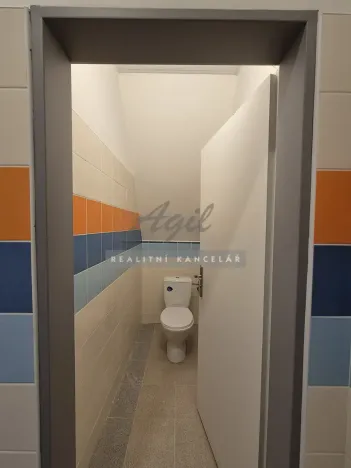 Pronájem kanceláře, Šlapanice, 293 m2