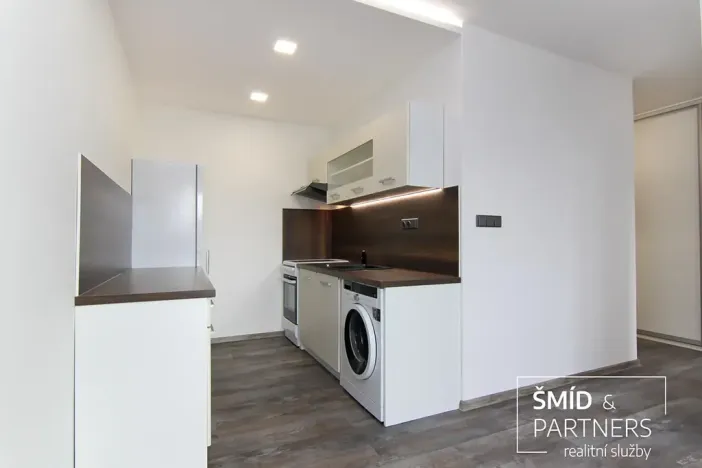 Pronájem bytu 2+kk, Kolín, Moravcova, 42 m2