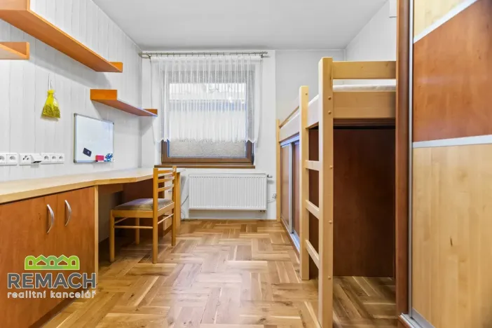 Prodej rodinného domu, Hronov, Karoliny Světlé, 250 m2