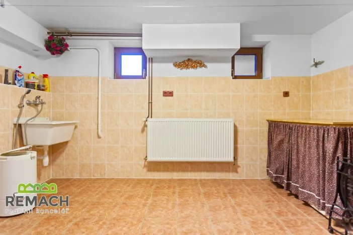 Prodej rodinného domu, Hronov, Karoliny Světlé, 250 m2