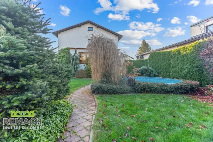 Prodej rodinného domu, Hronov, Karoliny Světlé, 250 m2