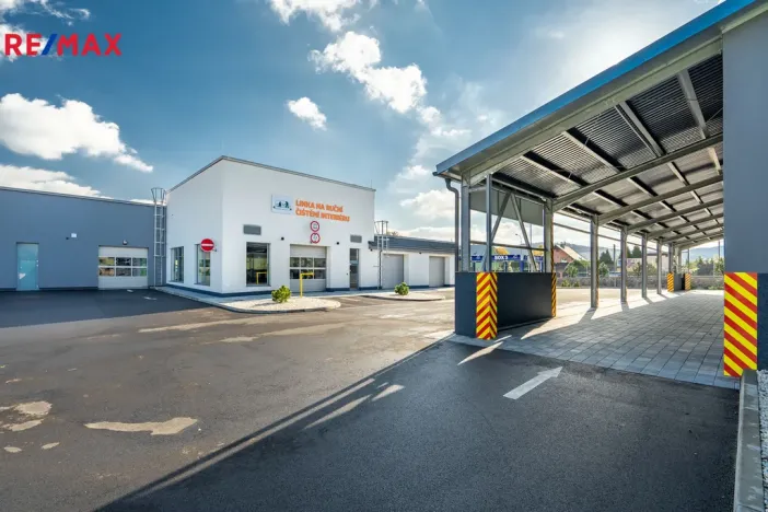 Prodej komerční nemovitosti, Karlovy Vary, 1967 m2