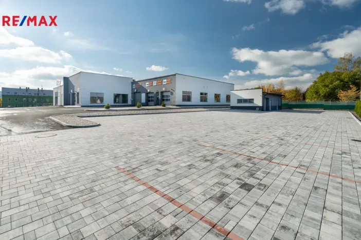 Prodej komerční nemovitosti, Karlovy Vary, 1967 m2