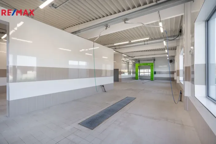 Prodej komerční nemovitosti, Karlovy Vary, 1967 m2